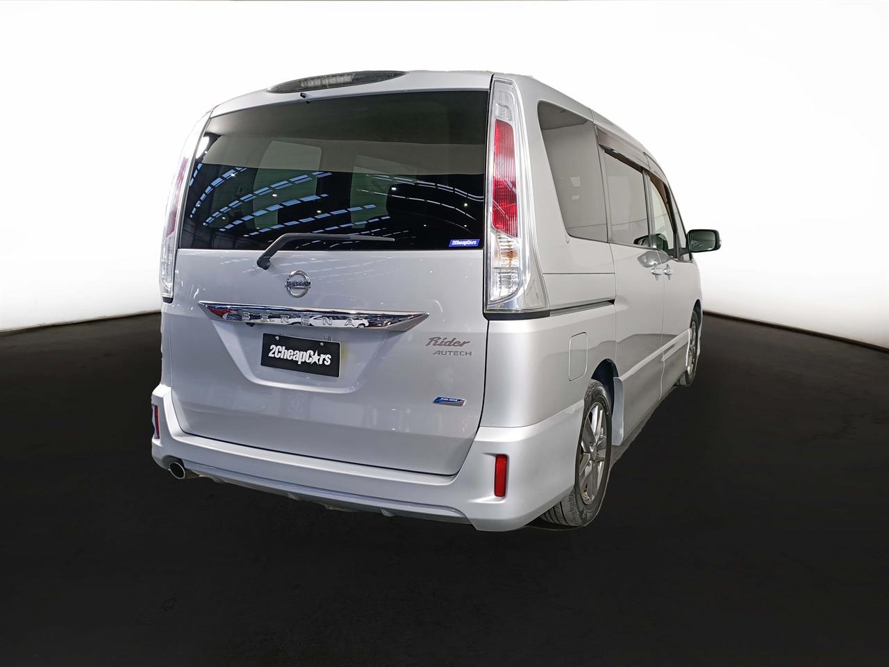 2012 Nissan Serena 