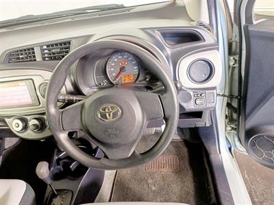 2012 Toyota Vitz 