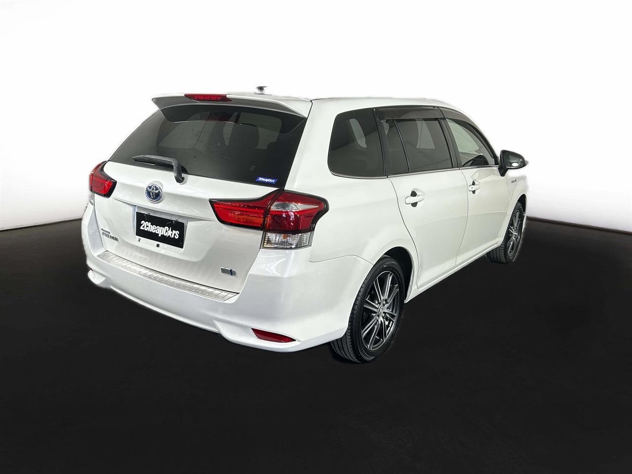 2015 Toyota Corolla Fielder Hybrid New Shape