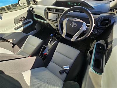 2012 Toyota Aqua Hybrid