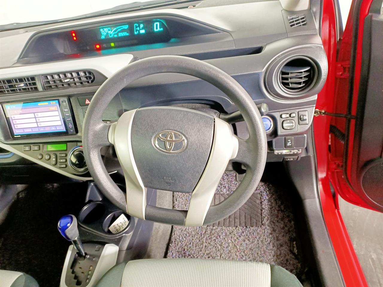 2013 Toyota Aqua Hybrid