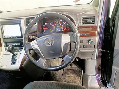 2012 Toyota Vellfire 