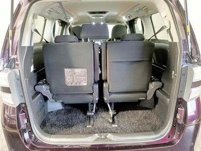 2012 Toyota Vellfire 