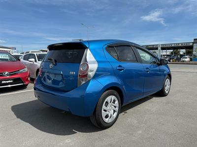 2012 Toyota Aqua Hybrid