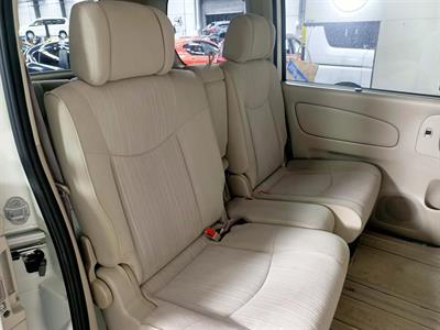 2012 Nissan Serena 