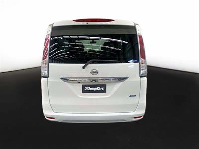 2012 Nissan Serena 