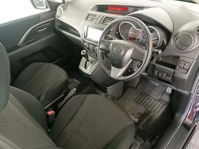 2013 Mazda Premacy 