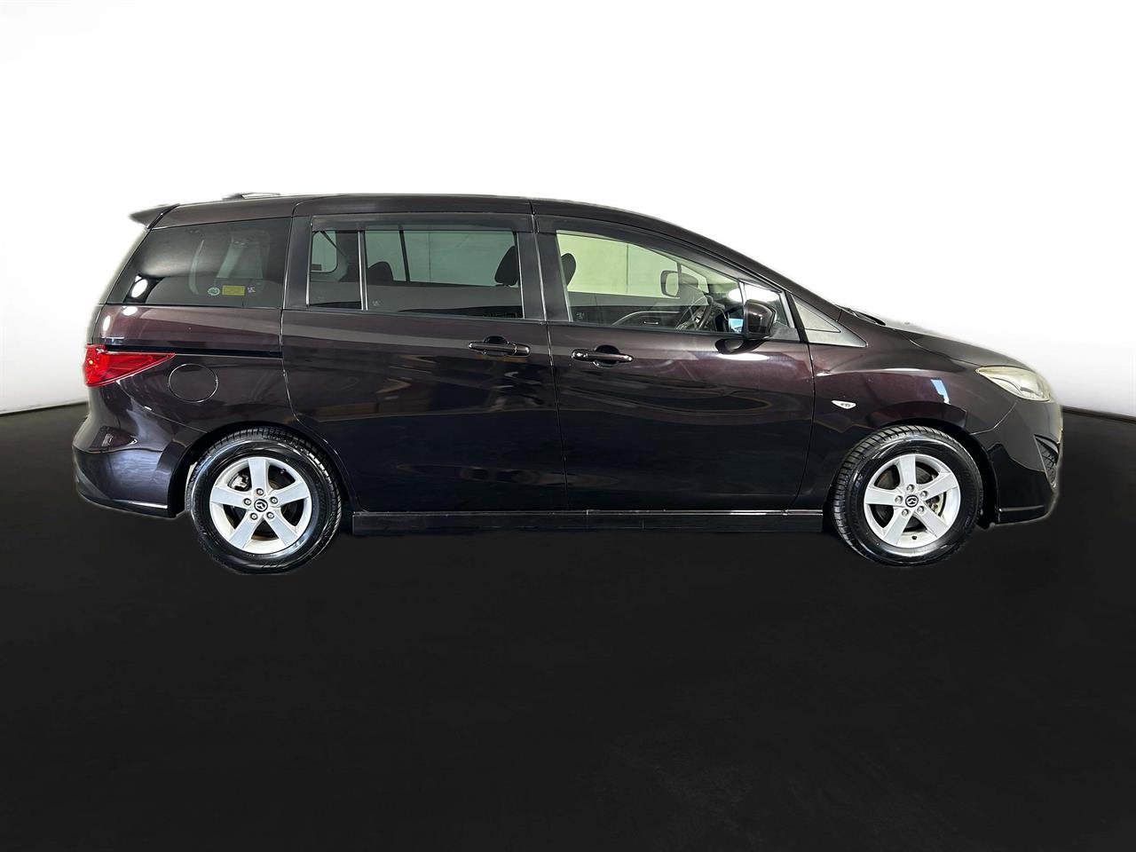 2013 Mazda Premacy 