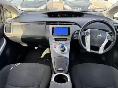 2013 Toyota Prius HYBRID