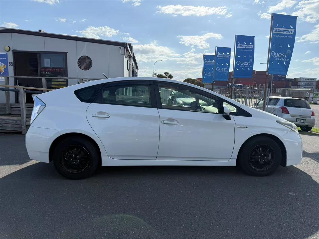 2013 Toyota Prius HYBRID