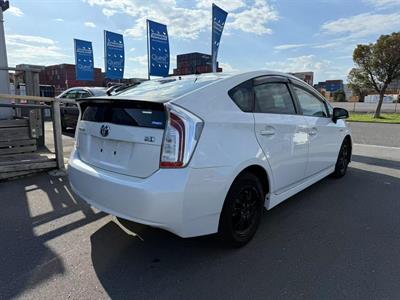 2013 Toyota Prius HYBRID