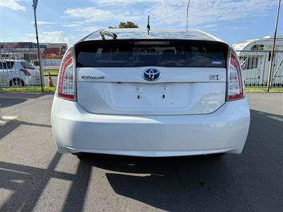 2013 Toyota Prius HYBRID