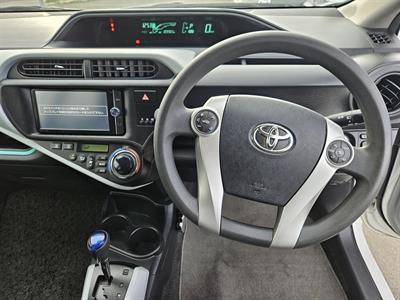 2013 Toyota Aqua Hybrid