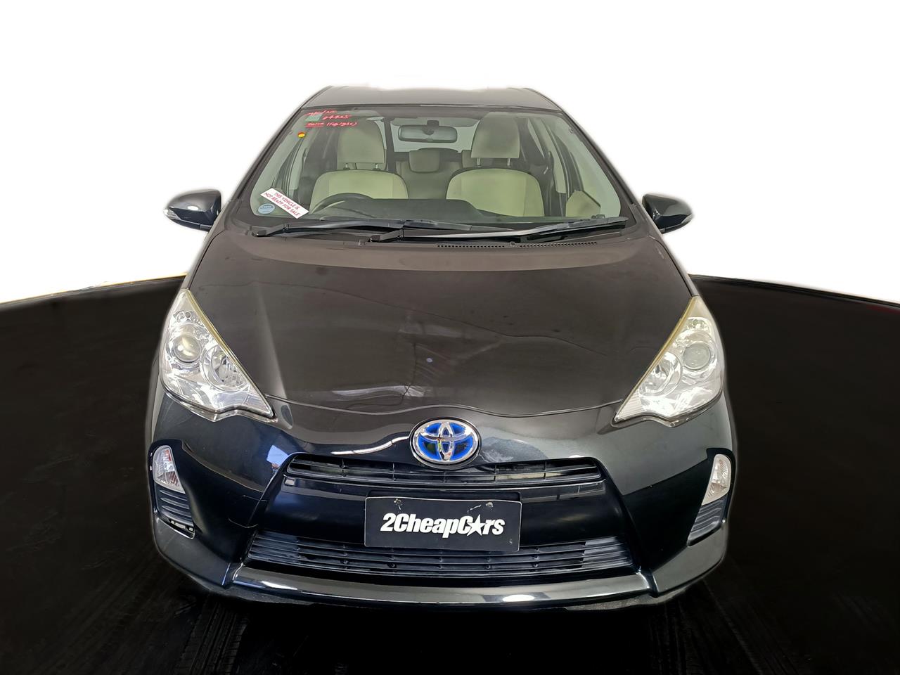 2014 Toyota Aqua Hybrid