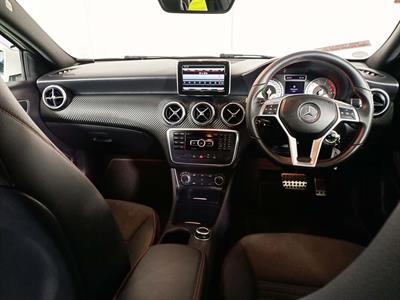 2013 Mercedes-Benz A180 Sports