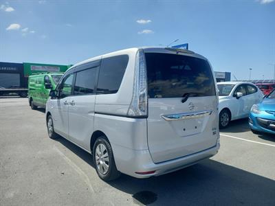 2013 Nissan Serena Hybrid