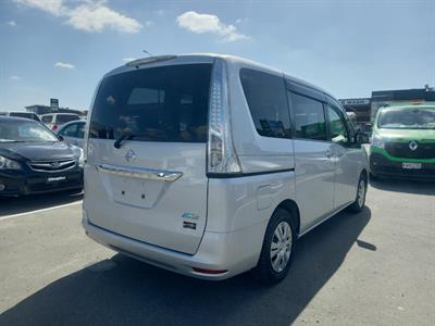 2013 Nissan Serena Hybrid