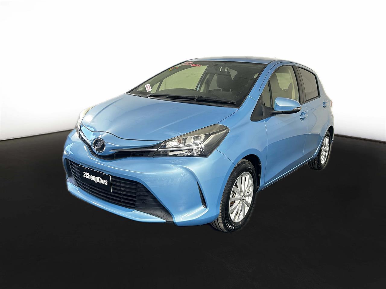 2015 Toyota Vitz 