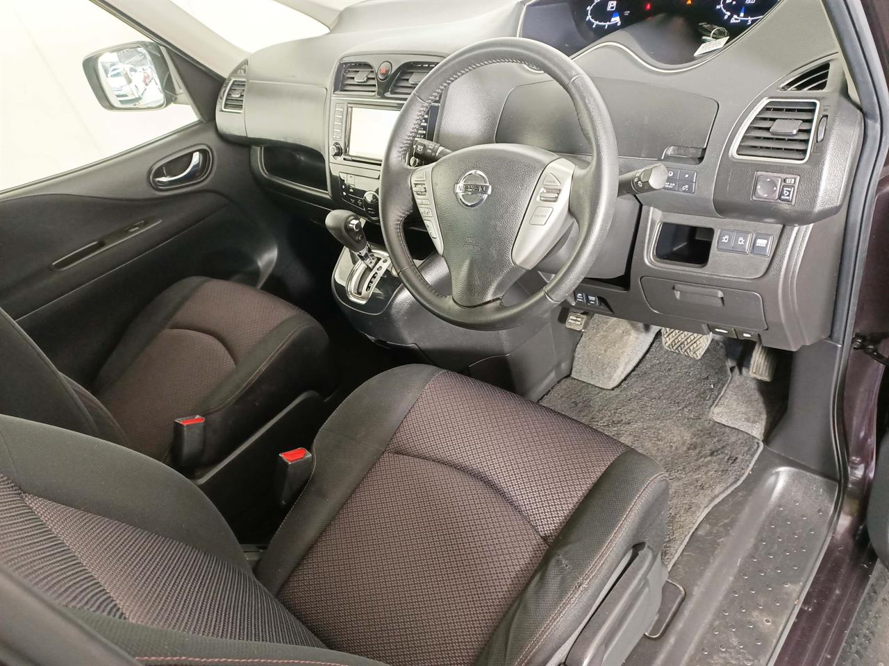 2012 Nissan Serena Hybrid