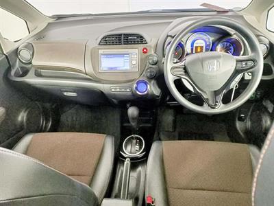 2012 Honda Fit Jazz Shuttle Hybrid