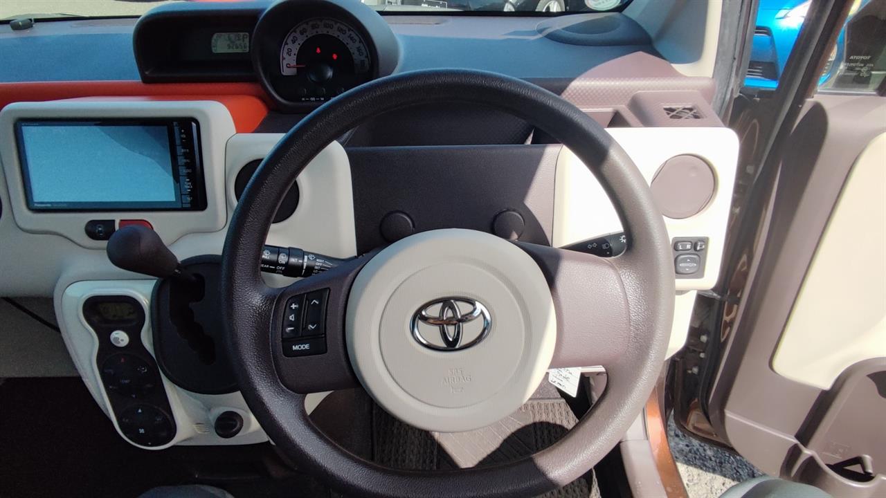 2013 Toyota SPADE 