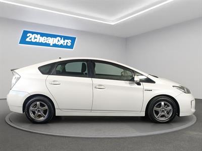 2014 Toyota Prius S