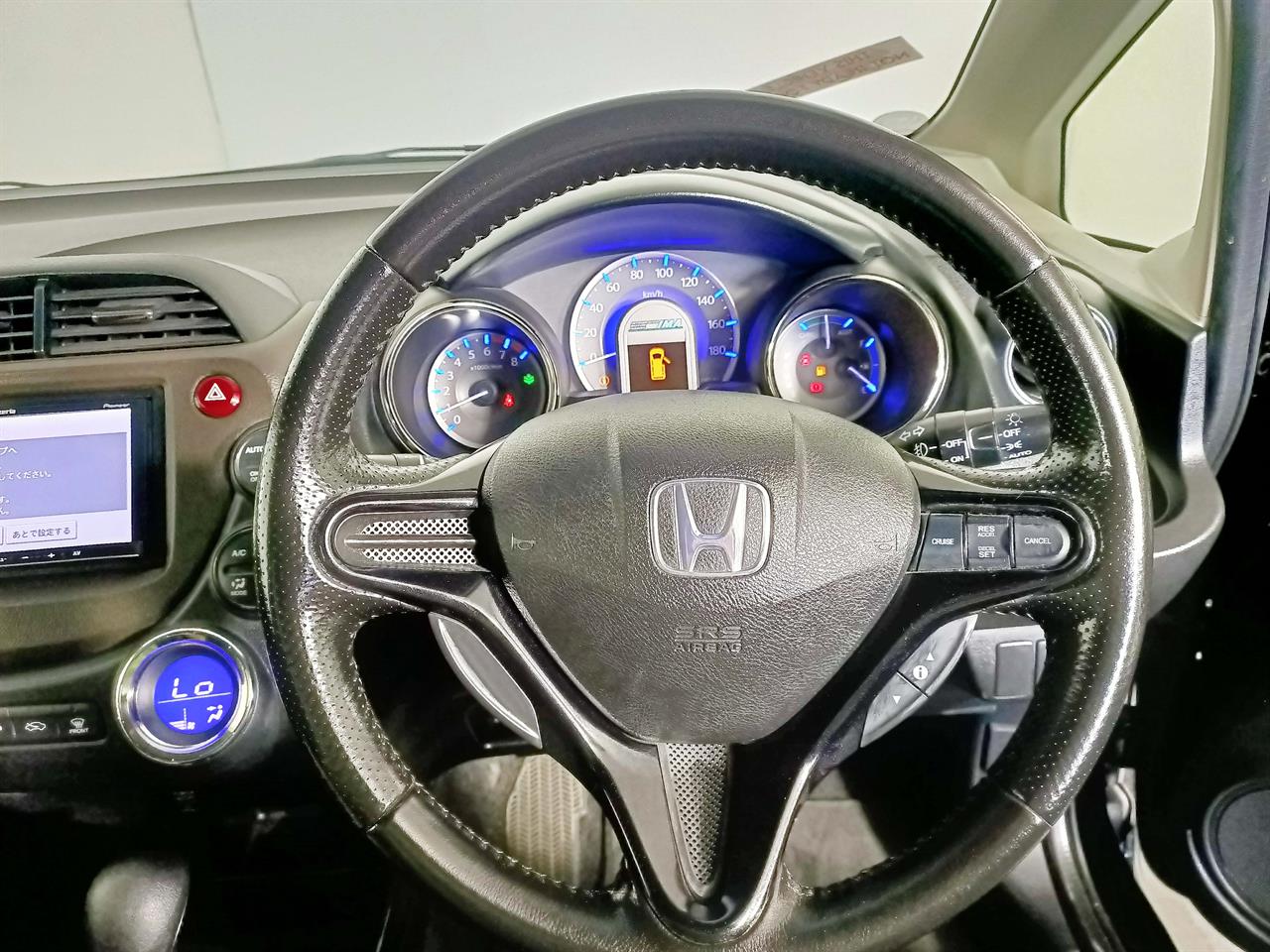 2012 Honda Fit Jazz Shuttle Hybrid