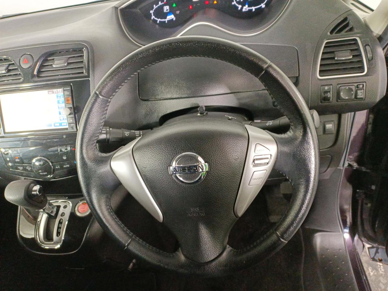 2012 Nissan Serena 