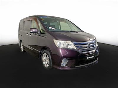 2012 Nissan Serena 