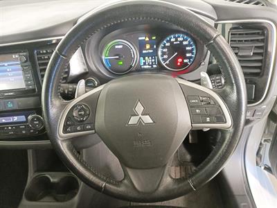 2013 Mitsubishi Outlander PHEV