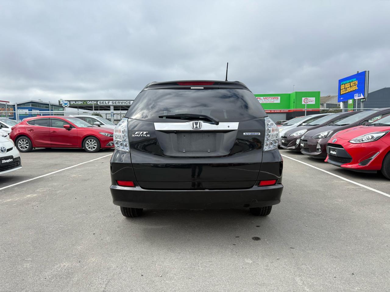 2012 Honda Fit Jazz Shuttle Hybrid