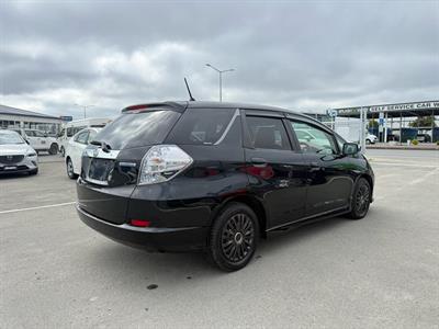 2012 Honda Fit Jazz Shuttle Hybrid