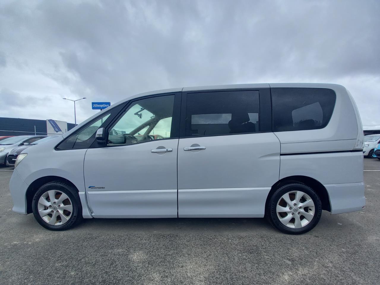 2012 Nissan Serena Hybrid