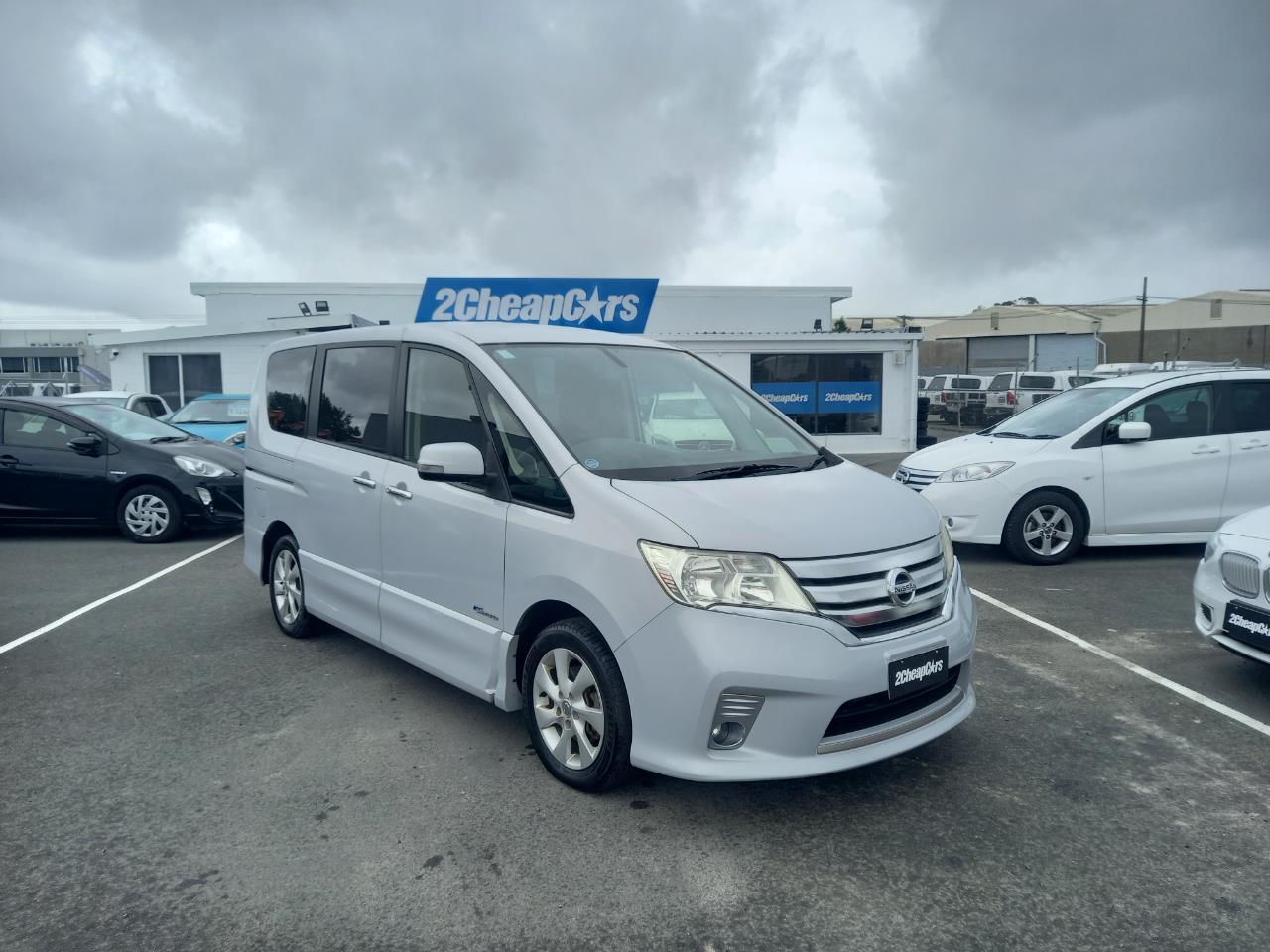 2012 Nissan Serena Hybrid