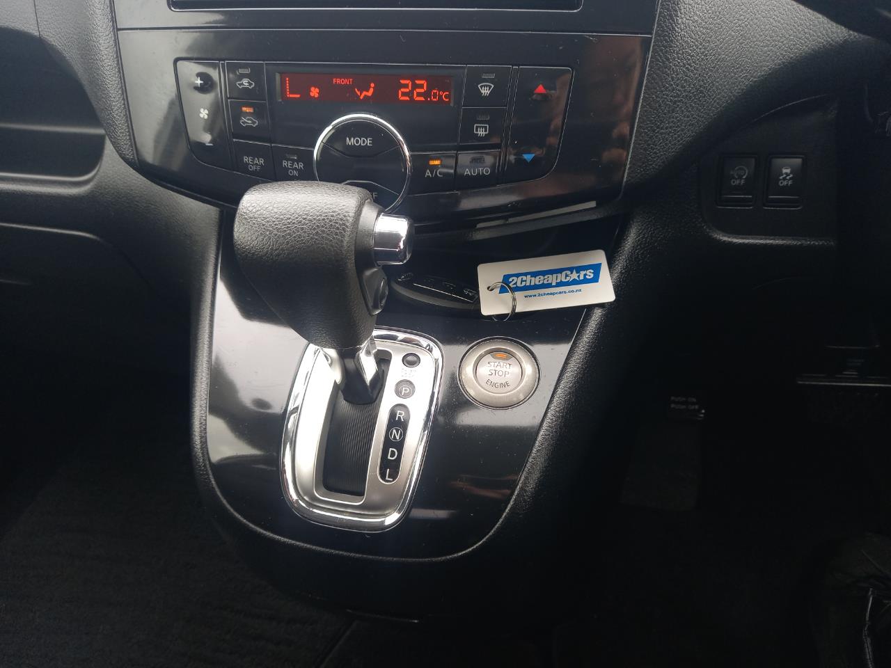 2012 Nissan Serena Hybrid