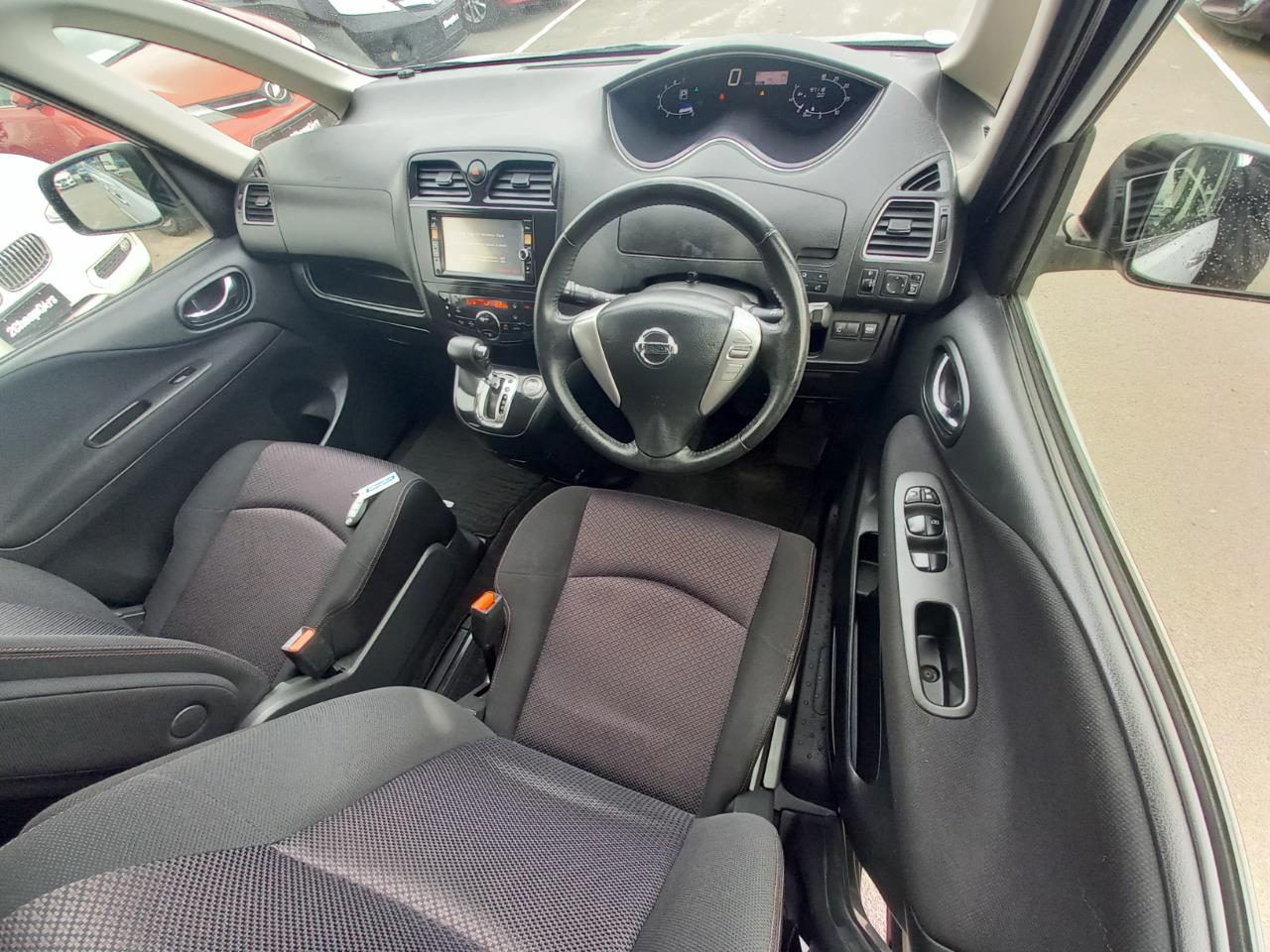 2012 Nissan Serena Hybrid