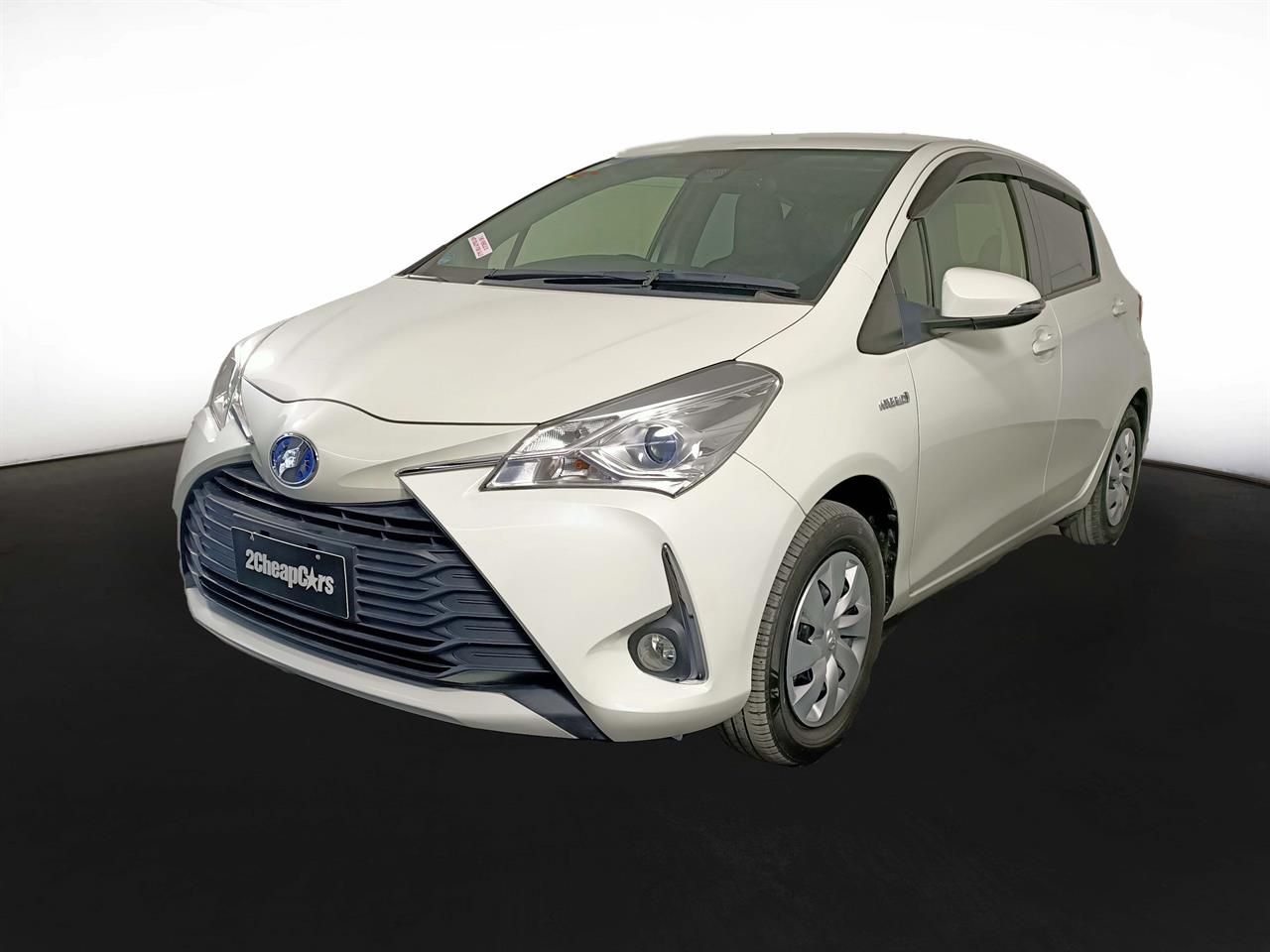 2017 Toyota Vitz Hybrid