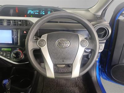 2014 Toyota Aqua Hybrid