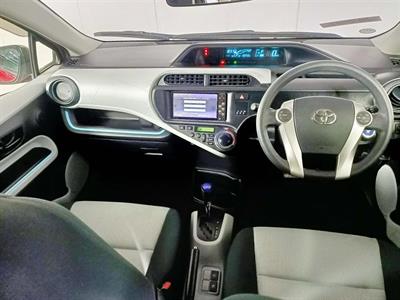 2012 Toyota Aqua Hybrid