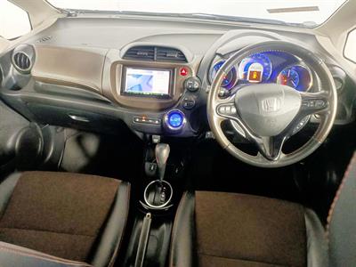 2013 Honda Fit Jazz Shuttle Hybrid