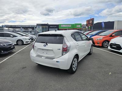 2014 Toyota Aqua Hybrid