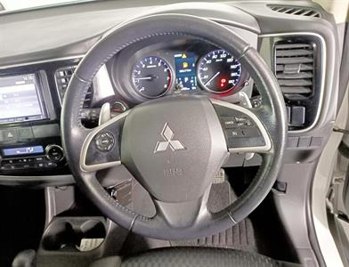 2013 Mitsubishi Outlander 7 Seats