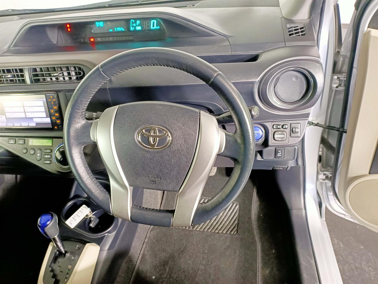 2012 Toyota Aqua Hybrid