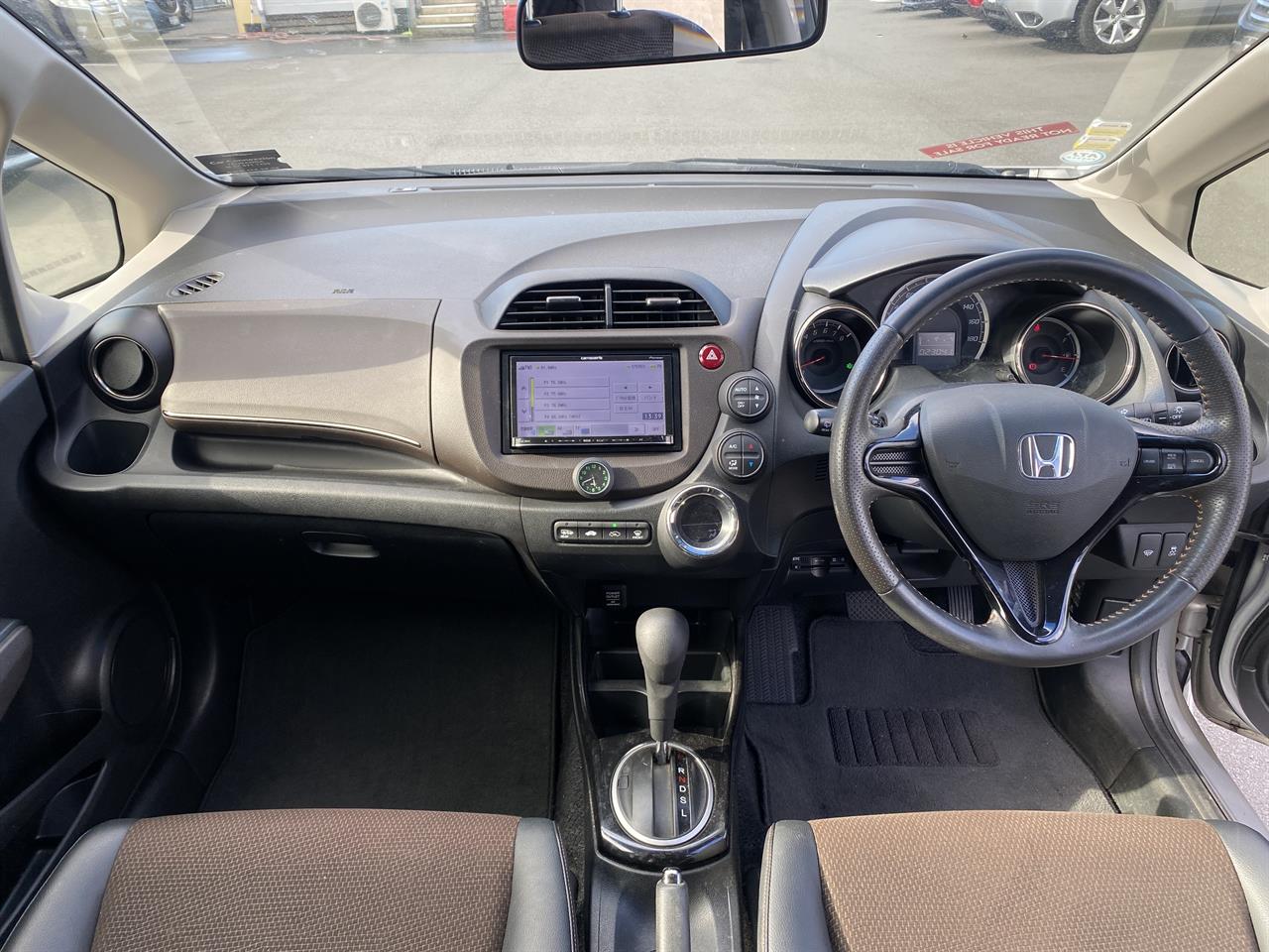 2012 Honda Fit Jazz Shuttle Hybrid