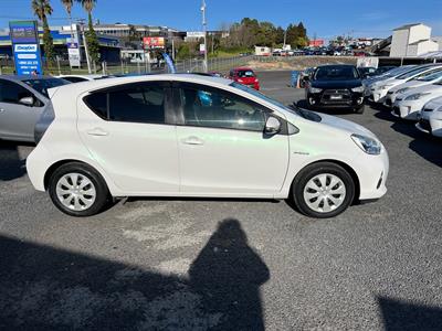 2013 Toyota Aqua Hybrid