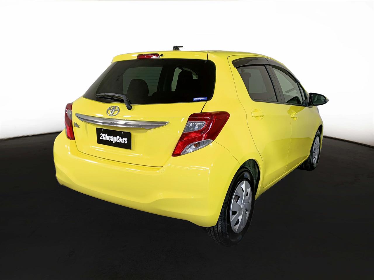 2015 Toyota Vitz 