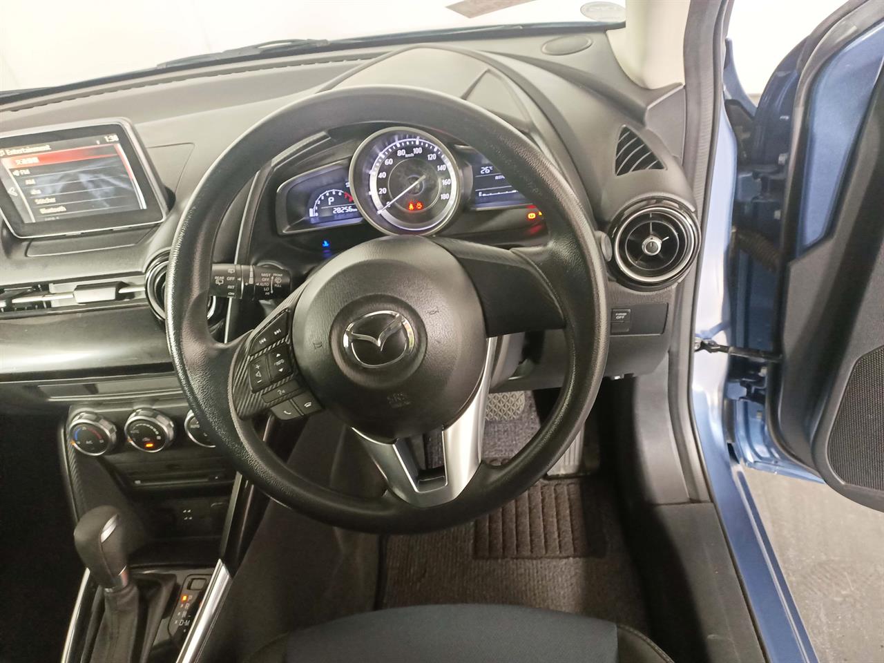 2015 Mazda Premacy 