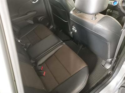 2013 Honda Fit Jazz Shuttle Hybrid