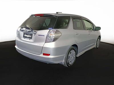 2013 Honda Fit Jazz Shuttle Hybrid