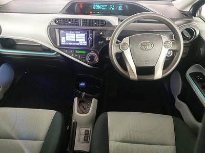 2013 Toyota Aqua Hybrid